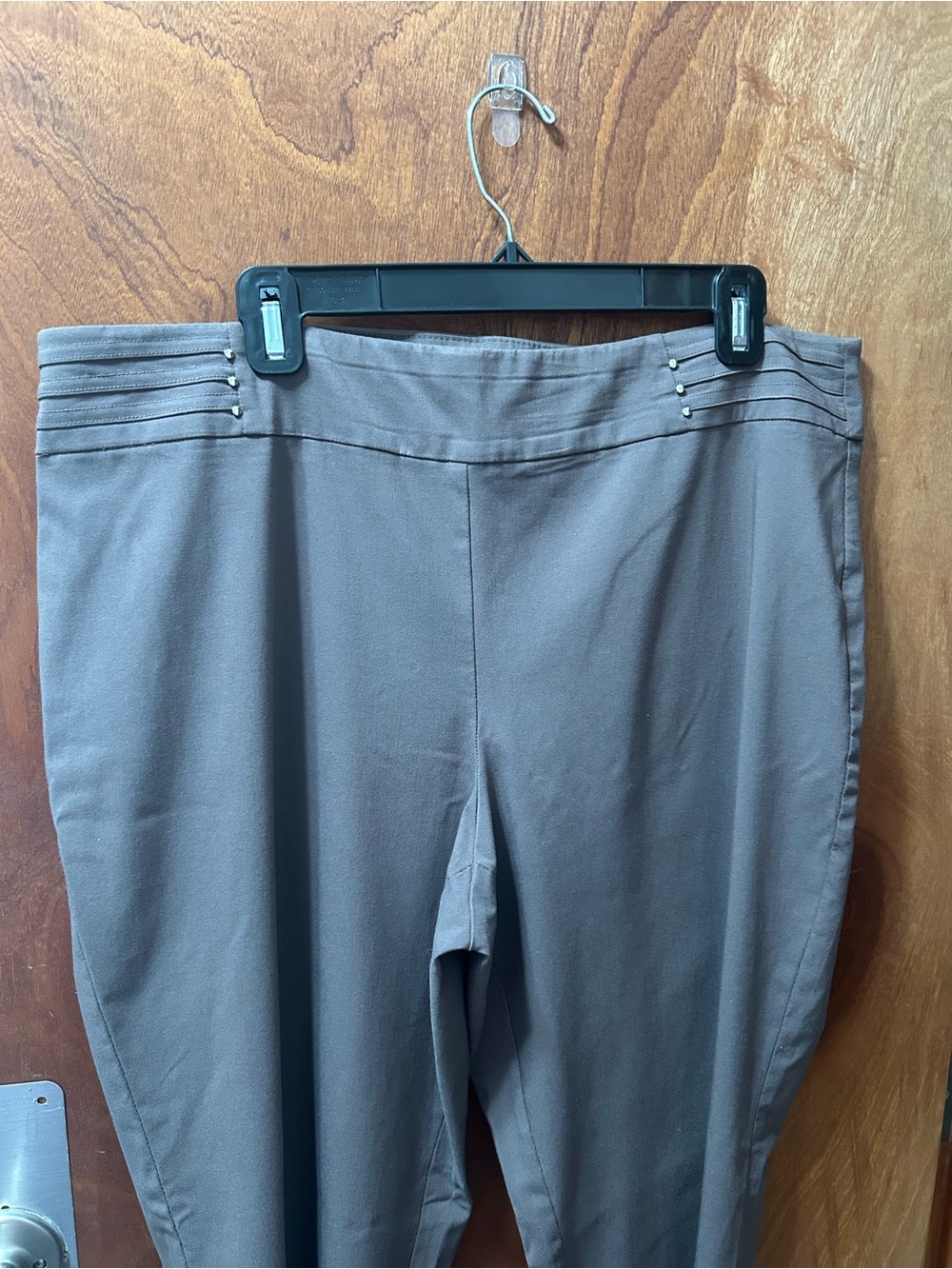 JM Collection Women's Gray Stretch Pull-On Pants